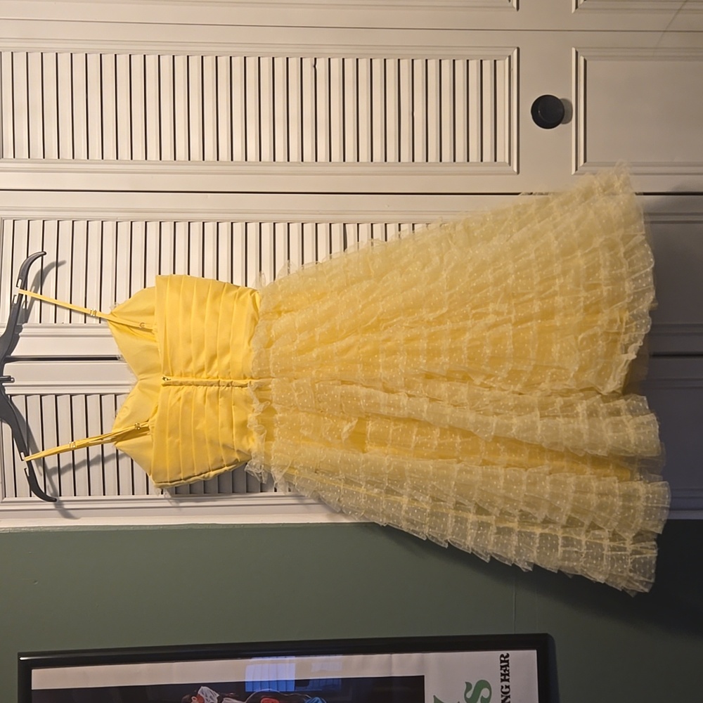 Unique Vintage Yellow Swing Dress Size 4 Small - Picture 3 of 4
